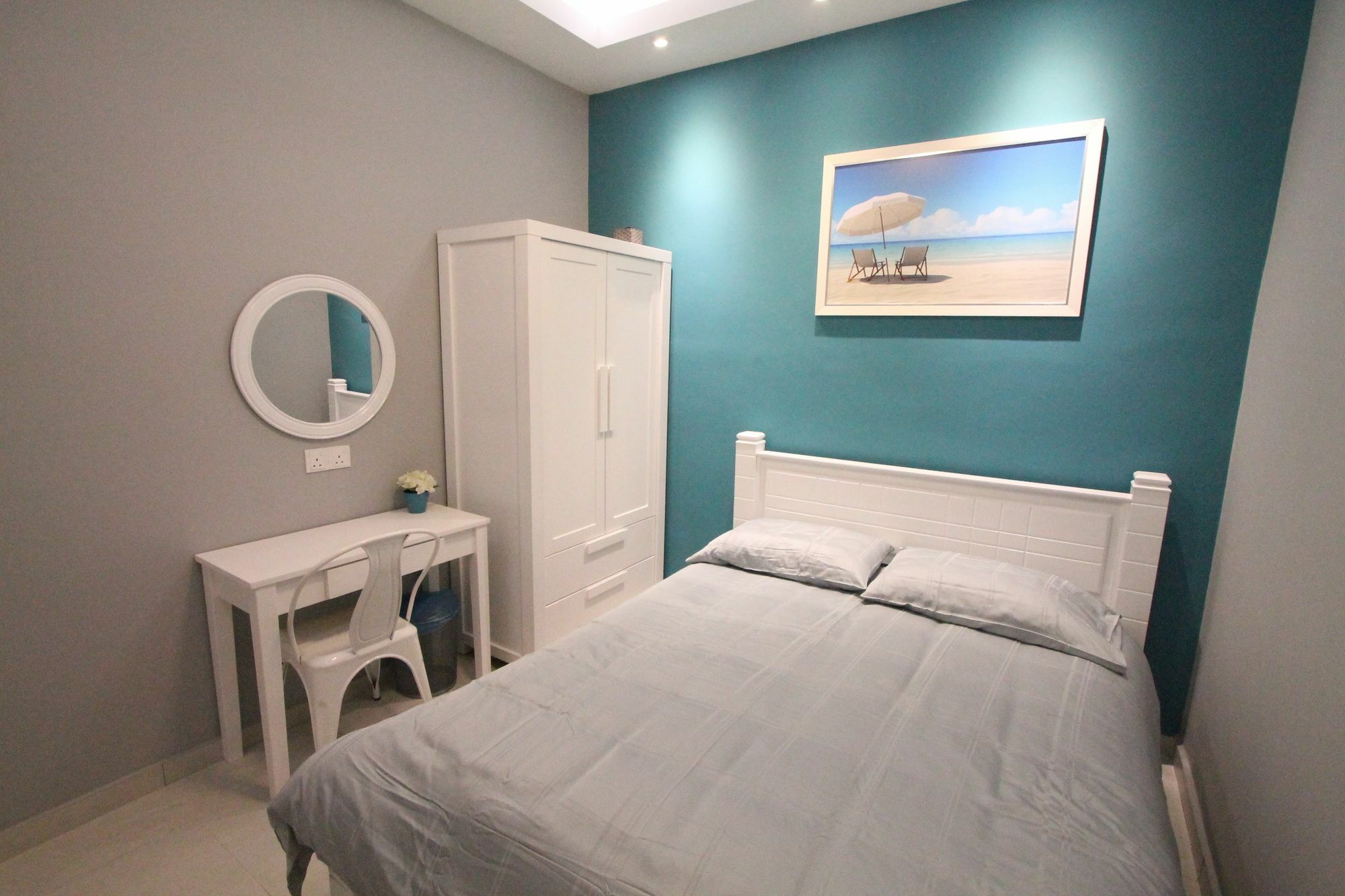 Ian's Genesis Townhouse *